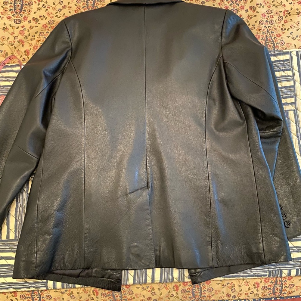 Classic Black Leather Jacket - Picture 7 of 8
